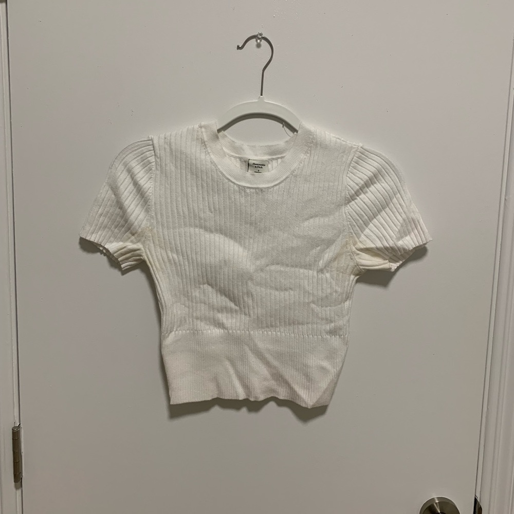 Abercrombie White Sweater Tee